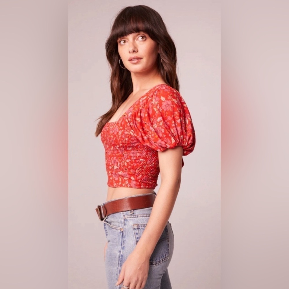 NWT Band of the Free Joelle red Floral Smocked Top small bow tie back